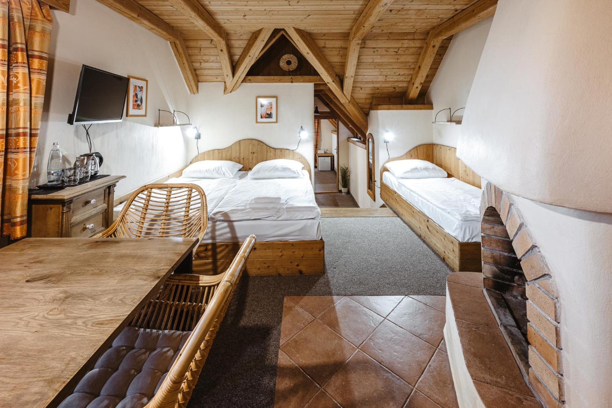 Hotel Frydl Praha Bagian luar foto