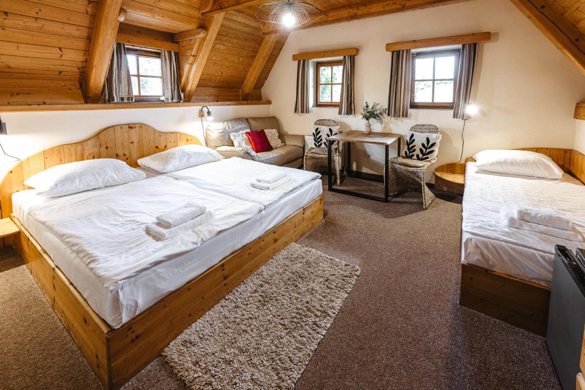 Hotel Frydl Praha Bagian luar foto